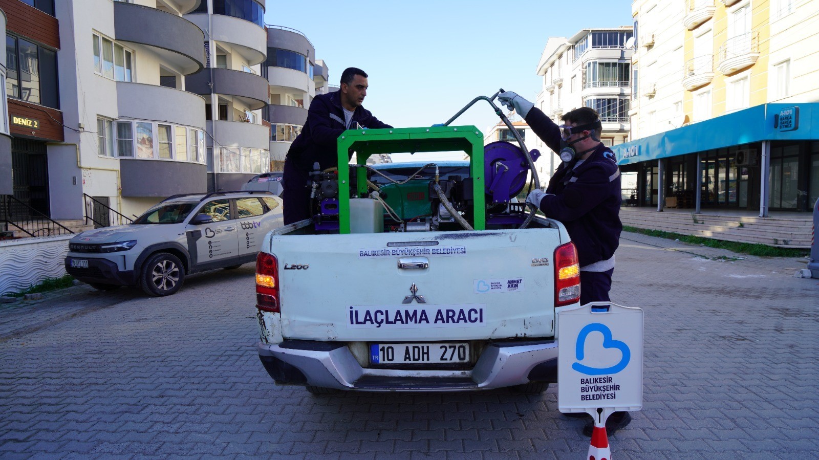 Büyükşehir haşerelere karşı kışlak mücadelesini sürdürüyor