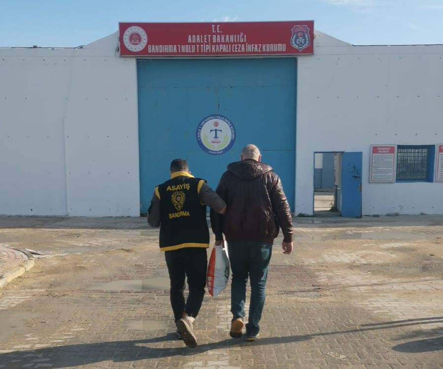 Bandırma İlçe Emniyet Müdürlüğünün aranan şahısların yakalanmasına yönelik yürütülen çalışmalar