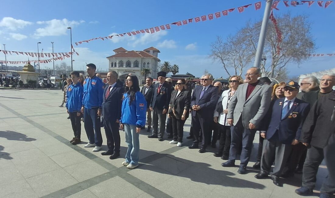 Türk Hava Kurumu 101. kuruluş yıldönümünü kutladı. Cumhuriyet Meydanındaki törene