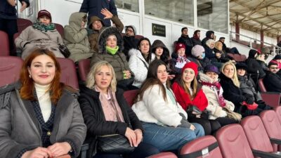 Son maçlarda düşen seyirci sayılarını arttırma adına hafta içinde STK’lar