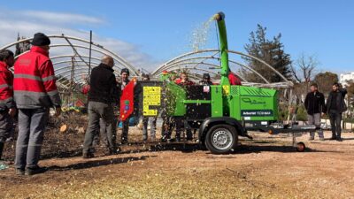Bandırma Belediyesi, kent genelinde sürdürülen çevre düzenleme, bakım ve peyzaj