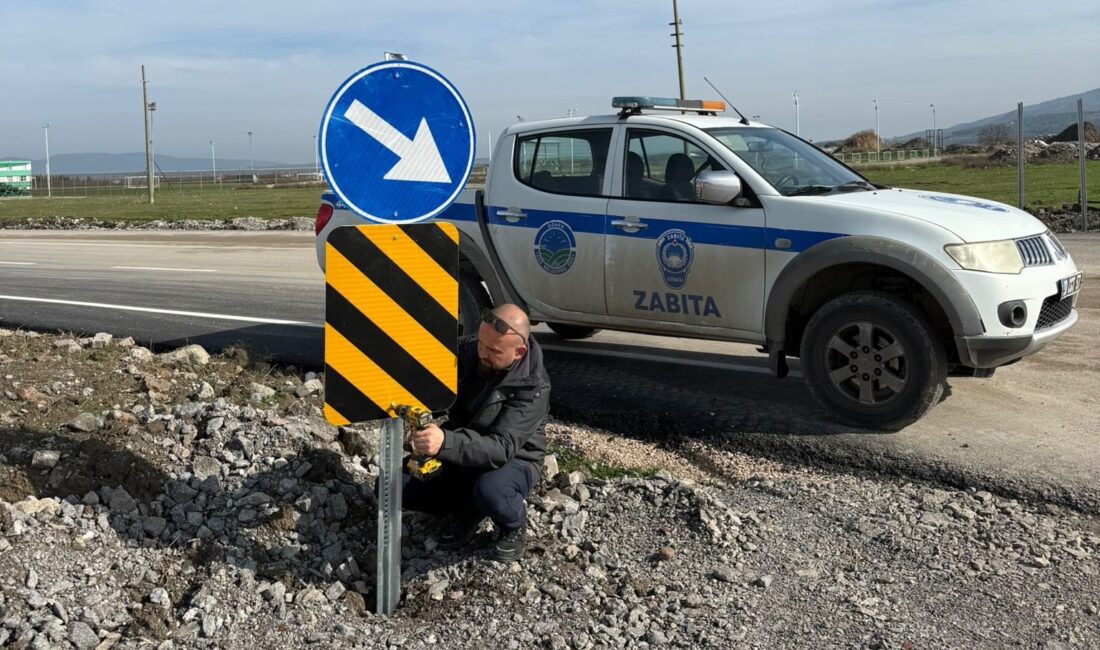Gönen Belediyesine bağlı Zabıta ekipler, ilçe trafik güvenliğini sağlamak, olası