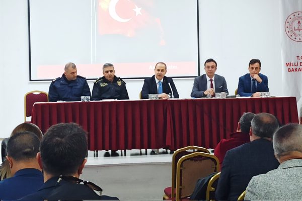 Bandırma’da Okul Güvenliği Toplantısı Gerçekleştirildi
