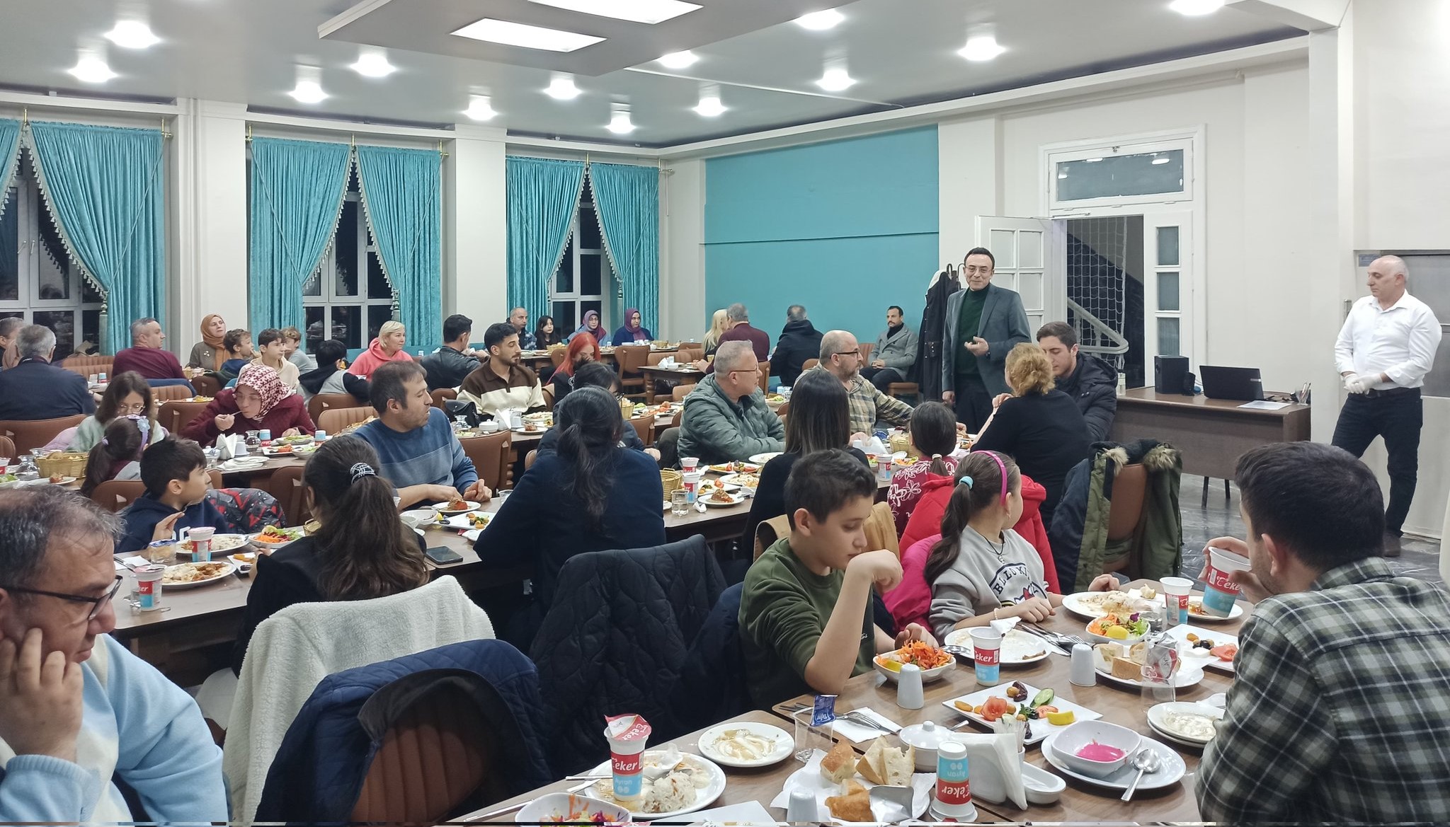Milli Eğitim Müdürlüğünün Geleneksel İftar Yemeği
