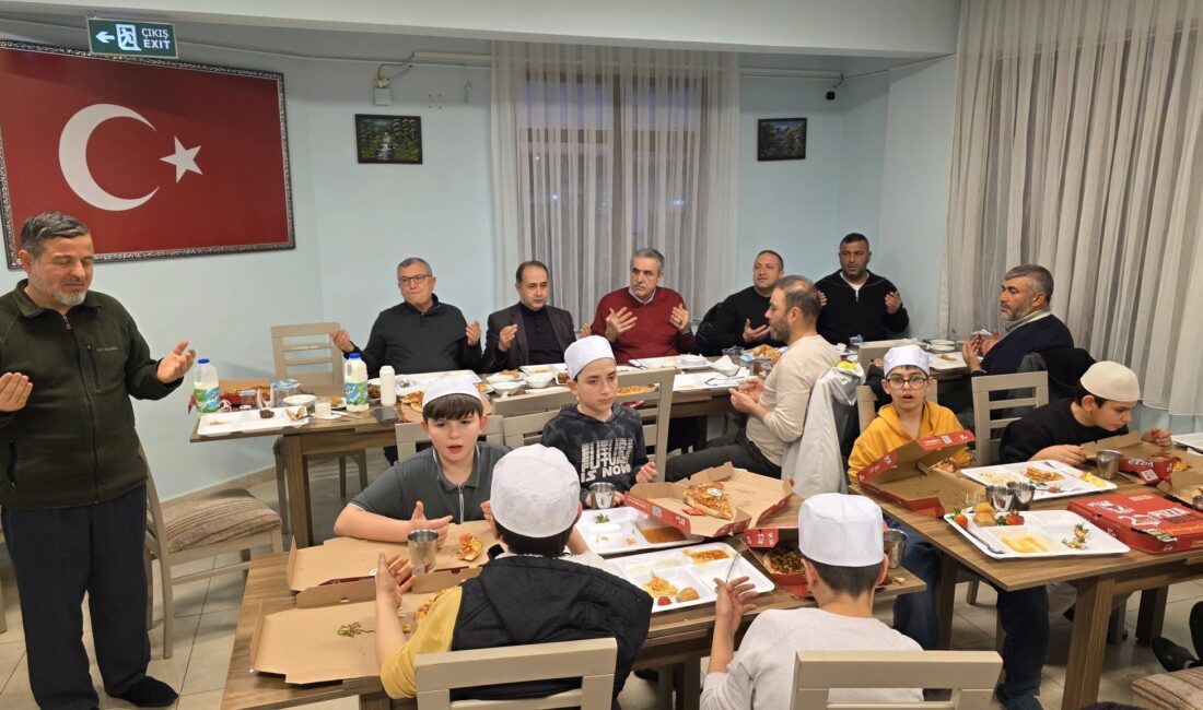 Mübarek Ramazan ayının başlaması dolayısıyla İlçe Kaymakamı Engin Aksakal çeşitli