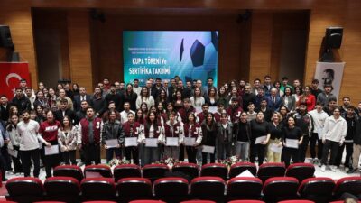 Bandırma Onyedi Eylül Üniversitesini temsilen çeşitli yarışmalara katılan sporcular ile