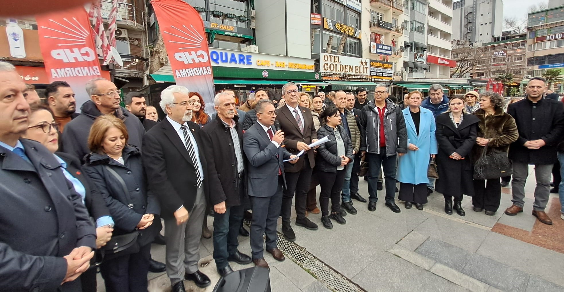 Erden Köybaşı partililere hitap etti