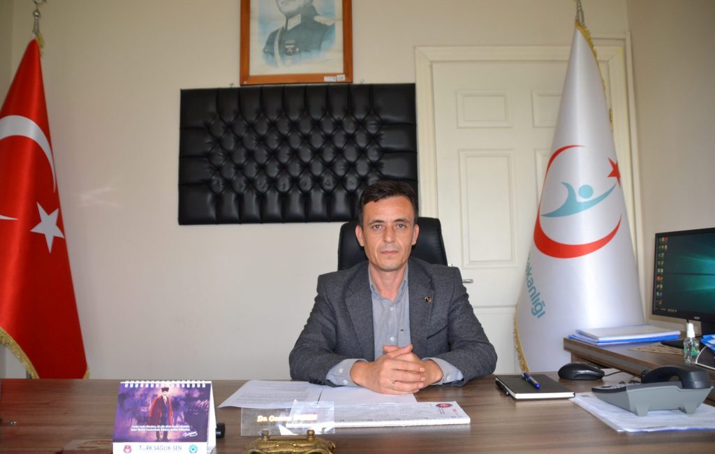 İlçe Sağlık Müdürü Osman İmren ülkemizde artan tütün kullanımına dikkat