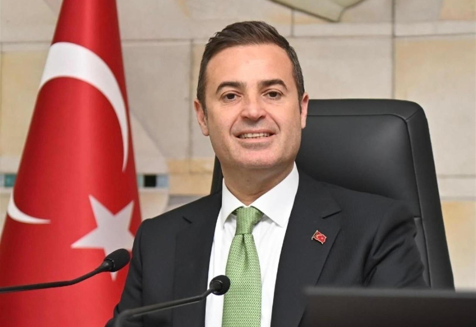 Akın: Tıbbiyeli Hikmet’in cesareti hekimlerimizin yolunu aydınlatıyor
