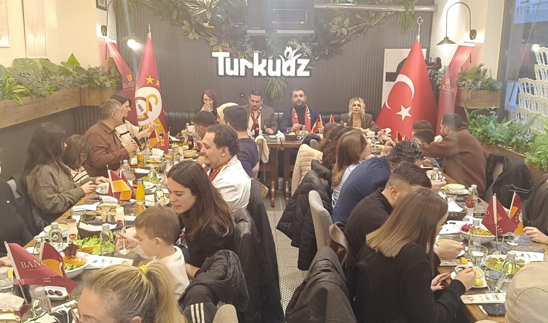 Bandırma Galatasaraylı İş İnsanları Derneği ( Bangsiad ) üyeleri iftarda