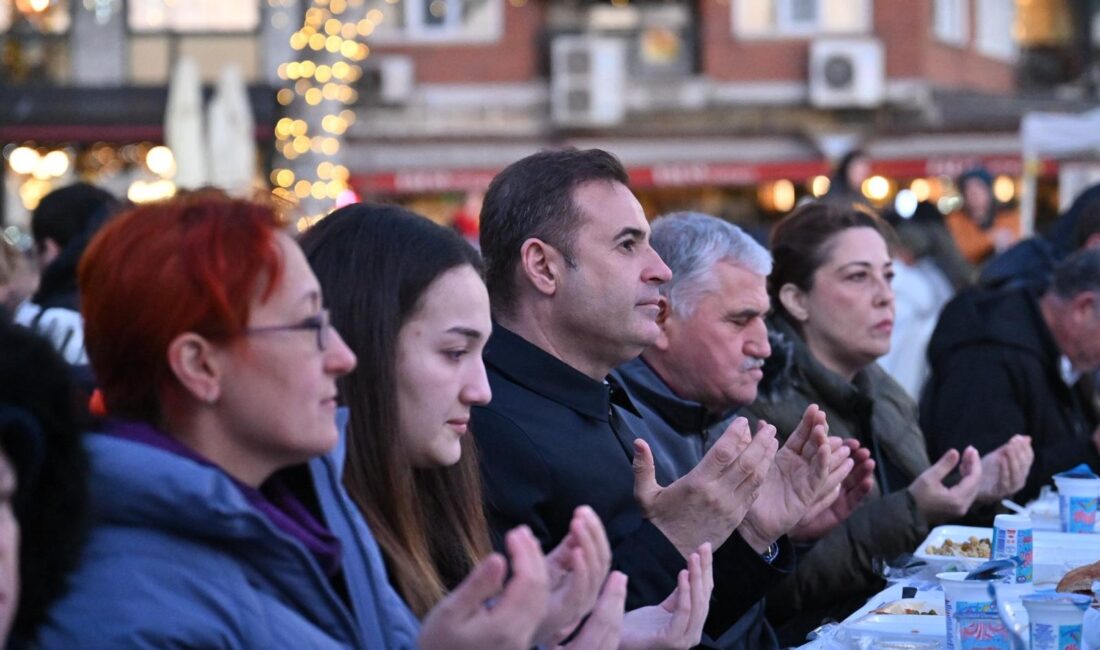 Ramazan ayında her gün bir ilçede iftar yapan Balıkesir Büyükşehir