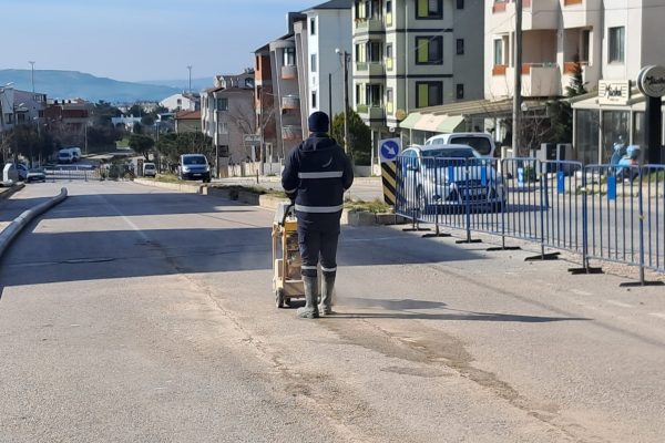 Eski Dutliman Yolunda BASKİ su borularını değiştiriyor
