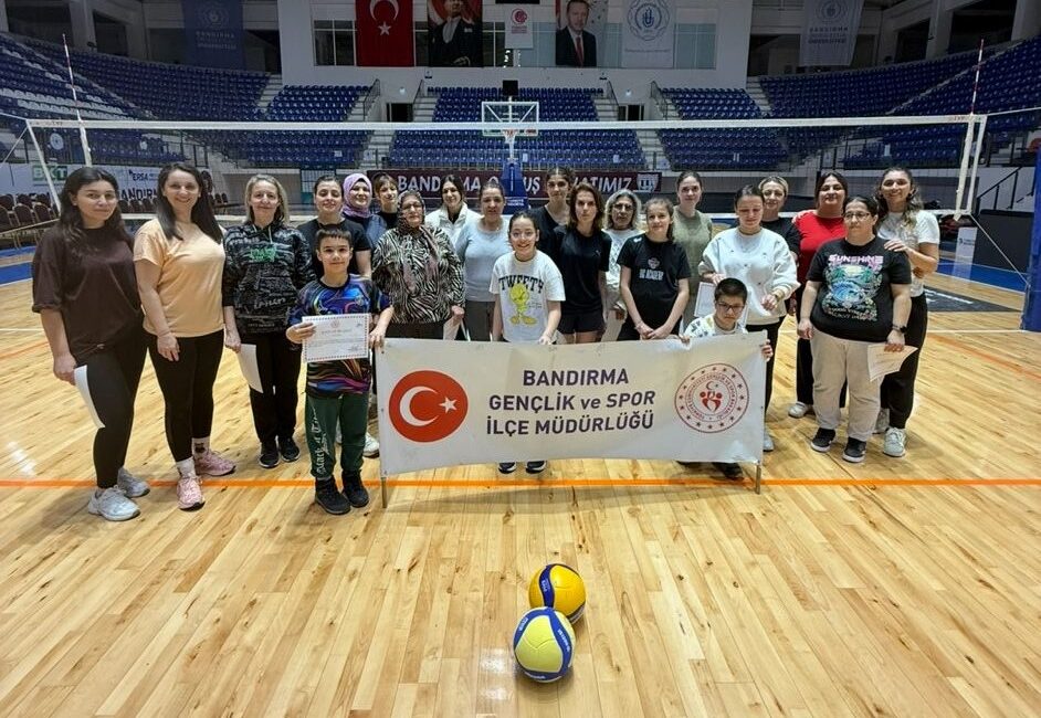 &nbsp; Bandırma Gençlik ve Spor İlçe Müdürlüğü tarafından yürütülen “Evinin