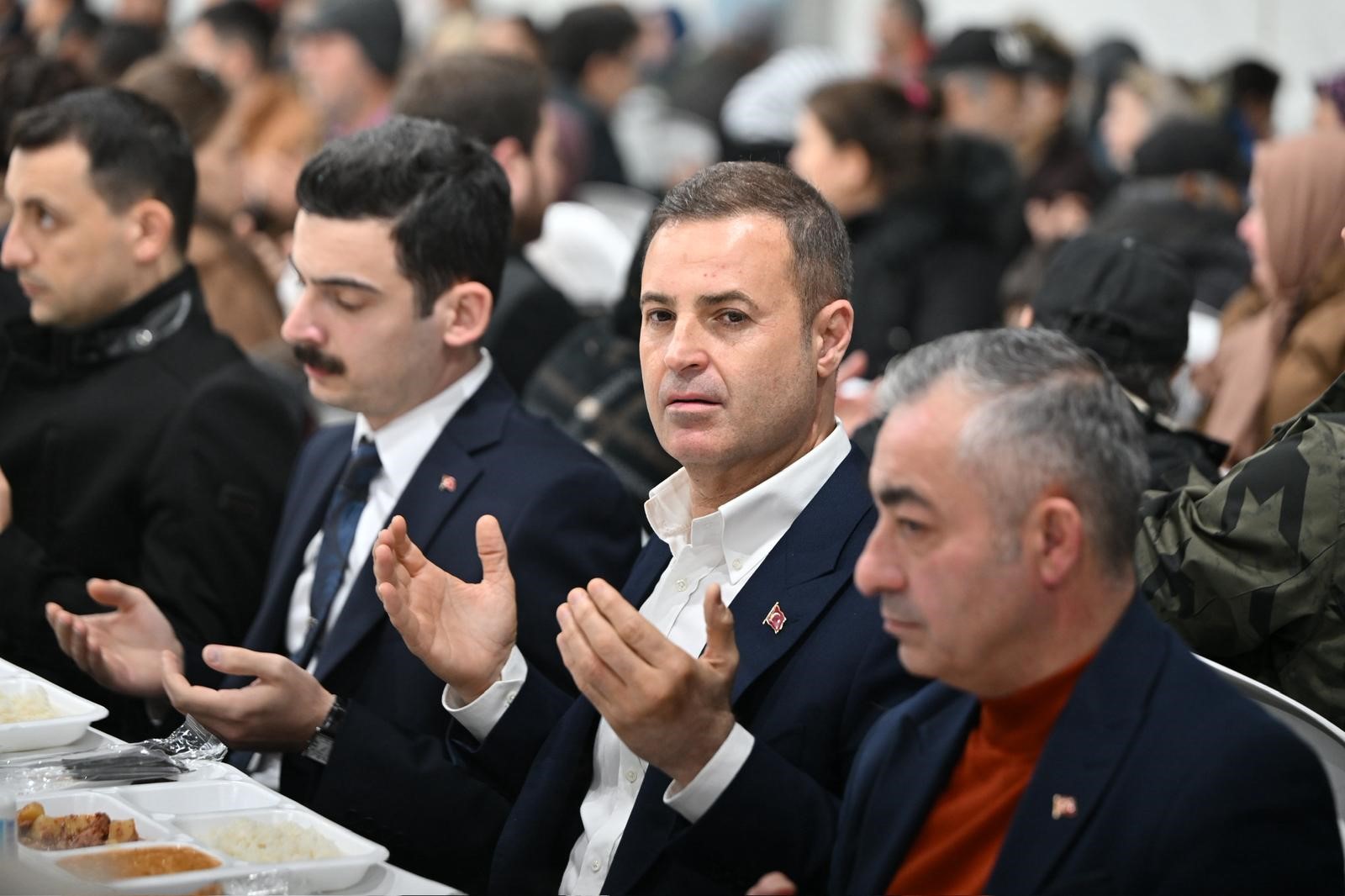 Akın: Biz  büyük bir aileyiz