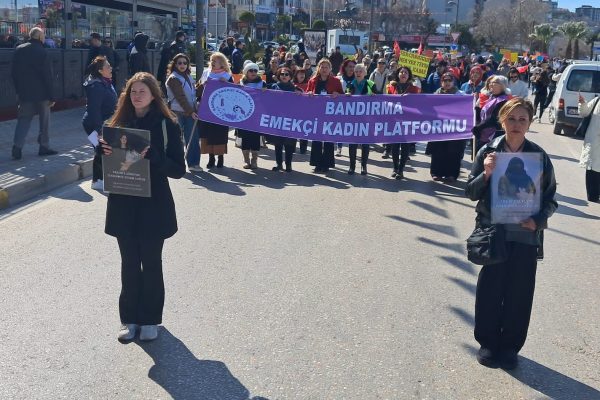 Bandırma’da Emekçi Kadınlar Günü Kutlandı