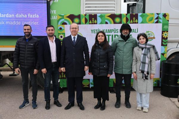 BANÜ’de “Yeşil Kampüs Festivali ve Çevre Tırı Etkinliği” Düzenlendi