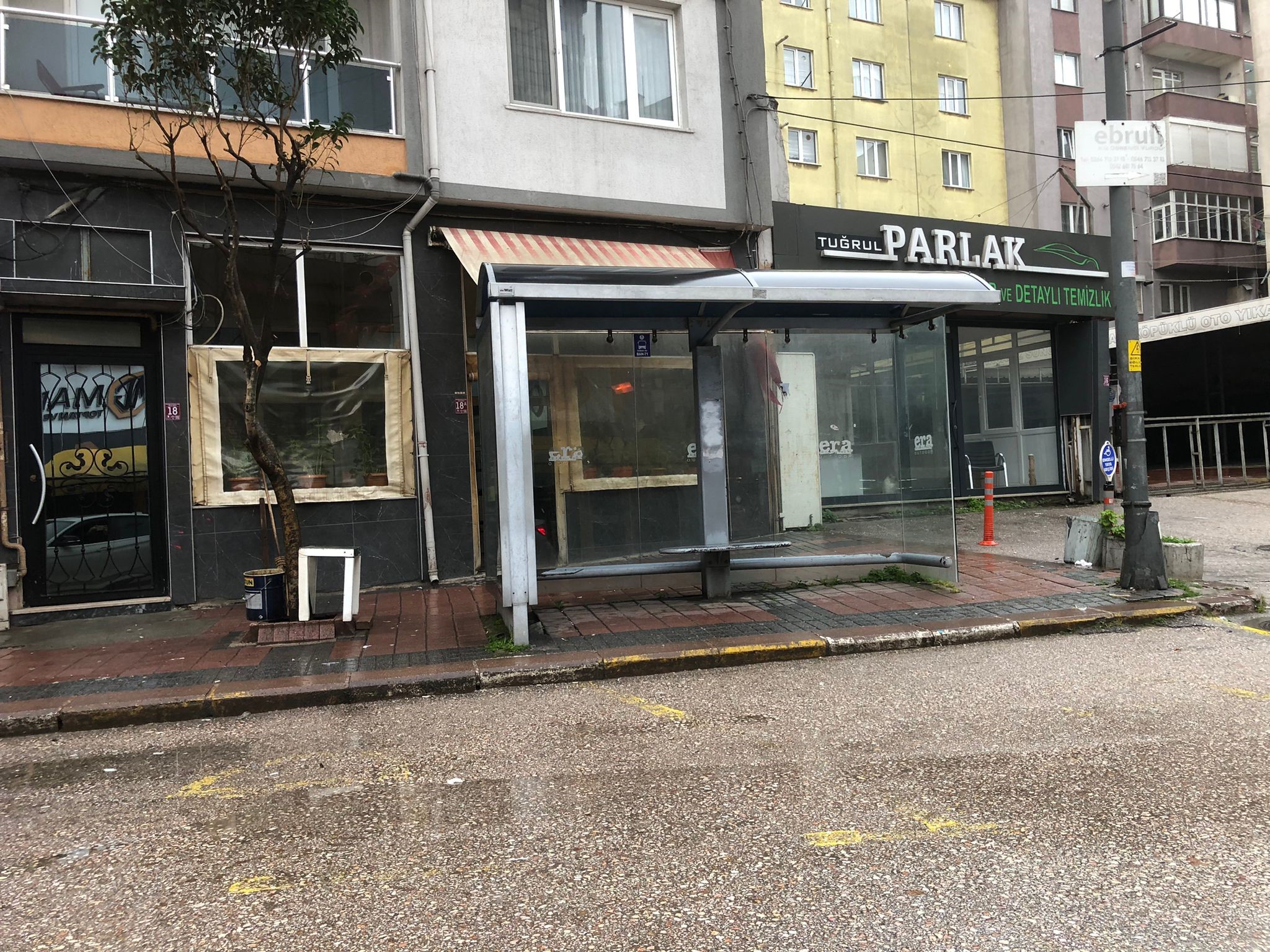 Bandırma’da sabah saatlerinde çıkan kavgada 1 kişi hayatını kaybetti. Edinilen