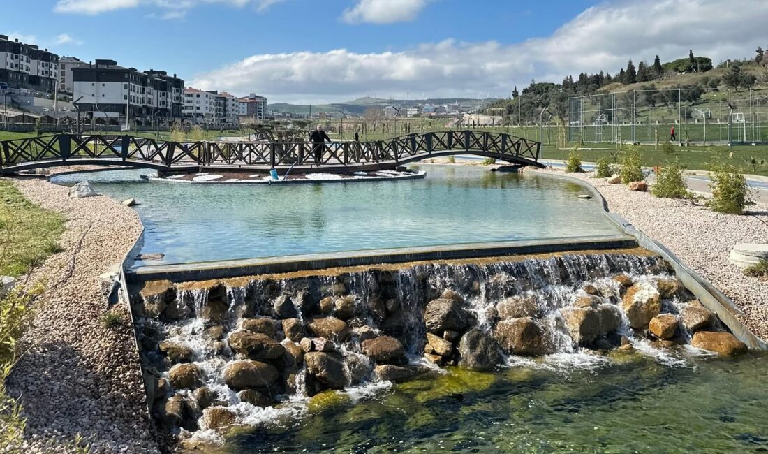 Bandırma Belediye Başkanı Dursun Mirza, kent genelinde devam eden çalışmalar