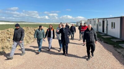 Bandırma’da belediye hizmetleri hız kesmeden sürerken, Bandırma Belediye Başkanı Dursun