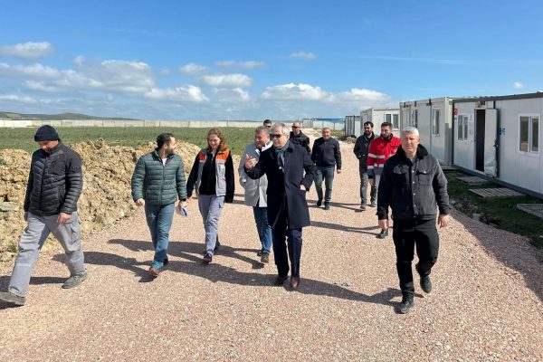 Başkan Mirza çalışmaları yerinde inceledi