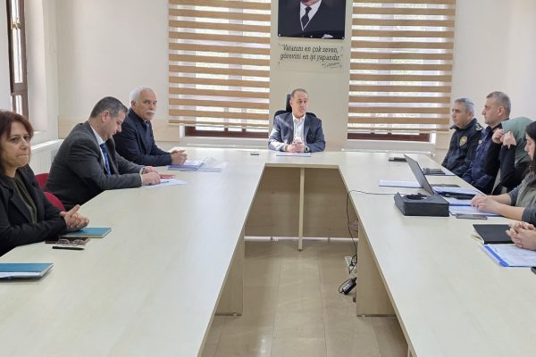 Sokak hayvanları  için toplandılar