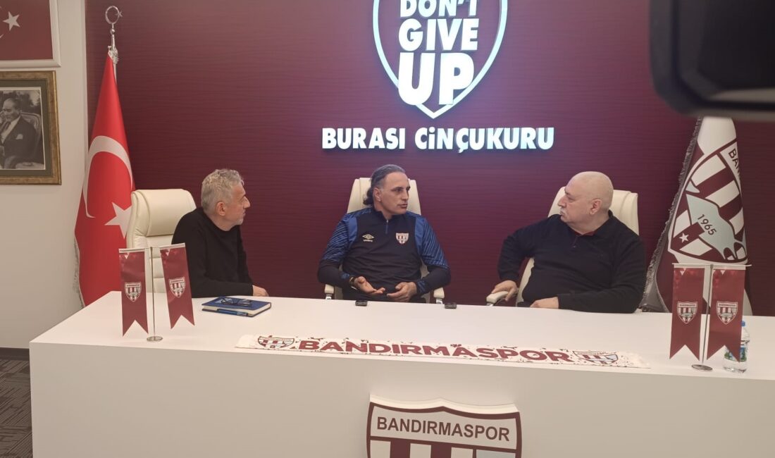 Bandırmaspor Teknik Direktörü Mustafa Gürsel geçen hafta Maçertesi programında Cemal