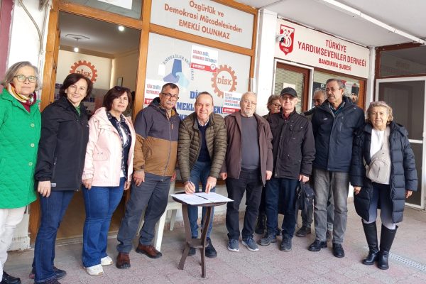 Devrimci Emekliler Sendikasından imza kampanyası