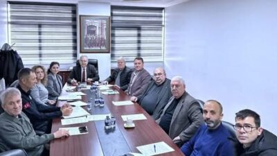 Kapalı pazaryeri esnafının sıkıntılarını dile getirmesinin ardından Bandırma Belediyesinde pazaryerinde