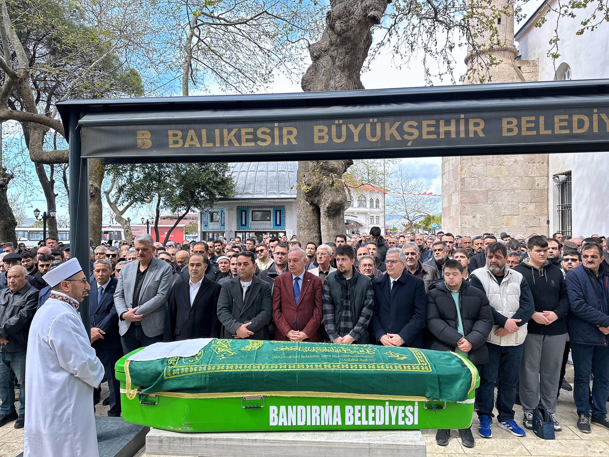 Hüseyin Uçar dualarla son yolculuğuna uğurlandı