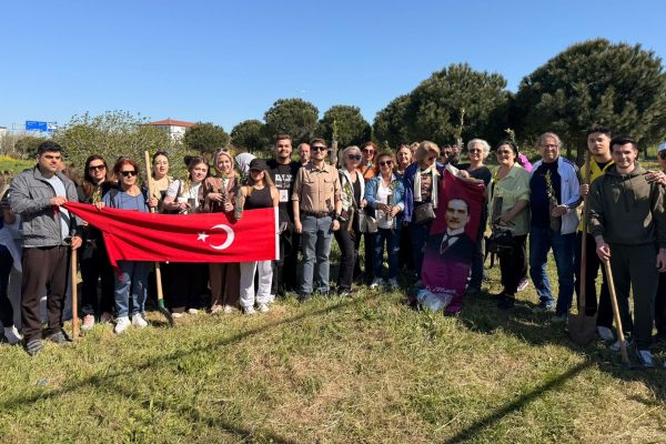 General Balcı Çamlığı’nda 100’den Fazla Defne Fidanı Toprakla Buluştu