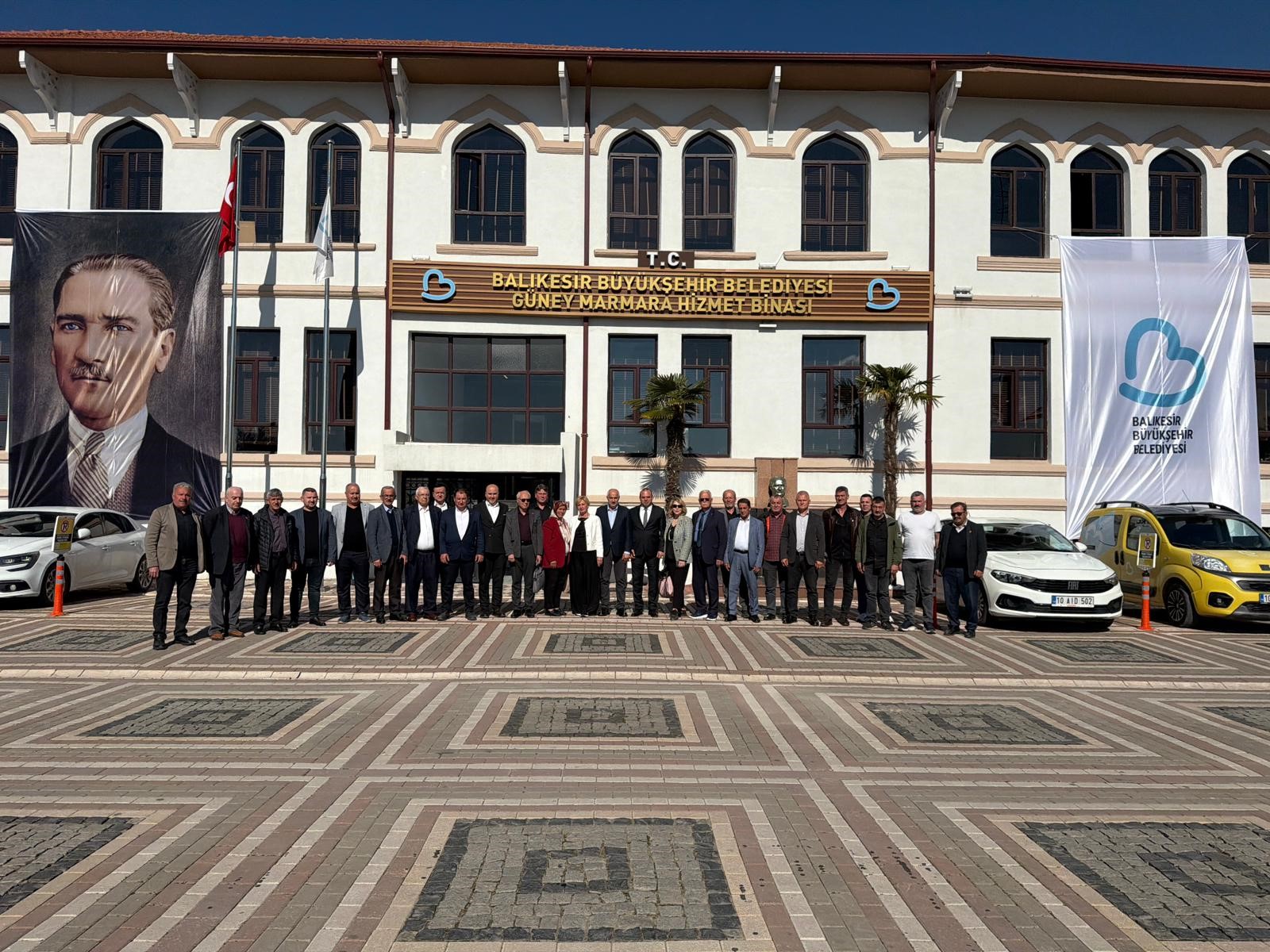 Büyükşehir Belediyesi Güney Marmara’da muhtarlarla buluştu