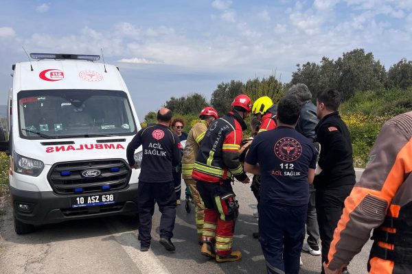 Virajı alamayan araç şarampole uçtu