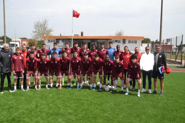 Özbeyli Bandırmaspor U 19 takımı gözünü Türkiye finallerine dikti.