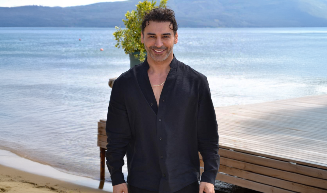 Türk Pop Müziği’nin gözde isimlerinden Emre Kaya uzun süren sessizliğini