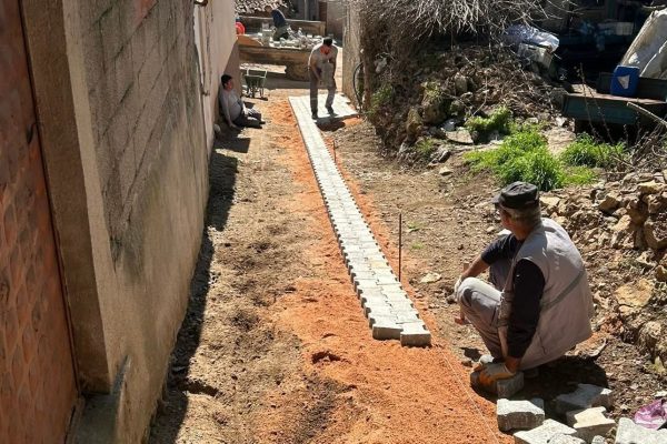 Yol ve altyapı çalışmaları devam ediyor