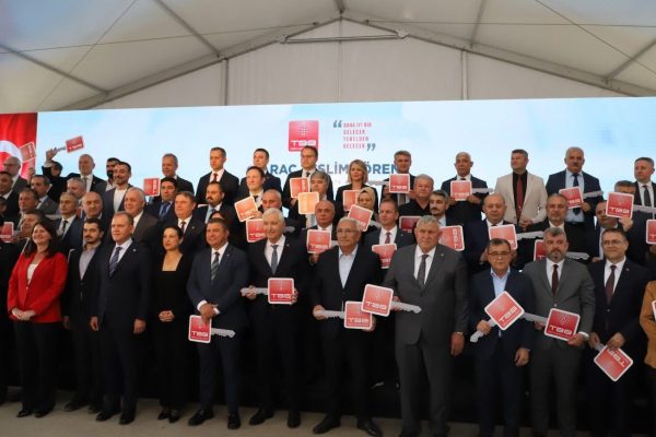 Gönen Belediyesine hibe iş makineleri