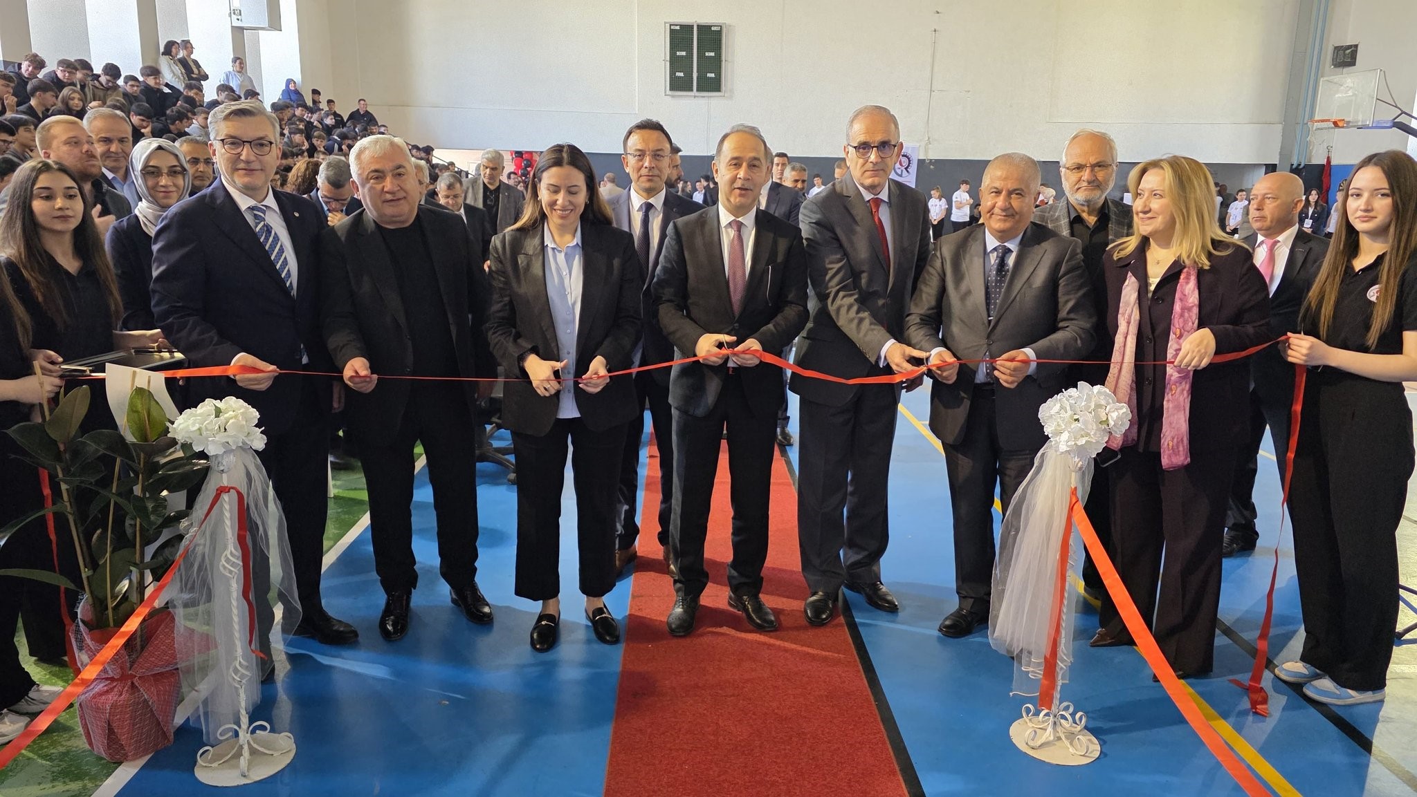 TÜBİTAK 4006 Bilim Fuarı Açıldı