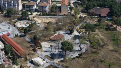 Balıkesir Büyükşehir Belediyesi’nin Susurluk ilçesi Yenimahalle’de yenileme çalışmalarını başlattığı Atatürk