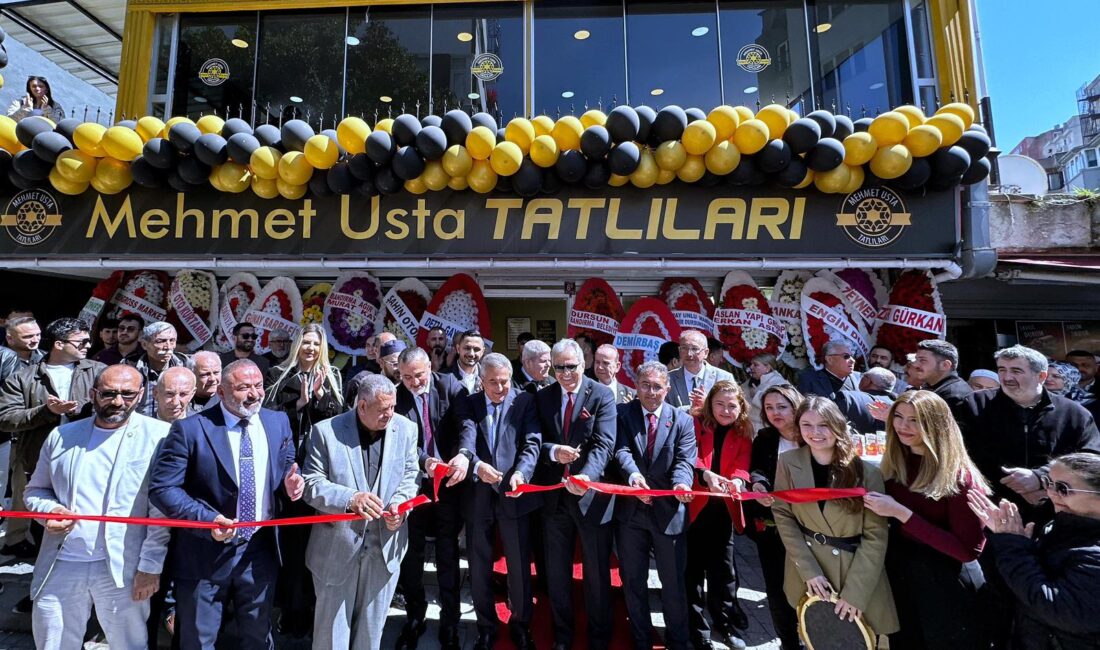 Mehmet Usta Tatlıları Künefe Salonu, çeşitli tatlılarıyla Bandırmalılara hizmet vermek