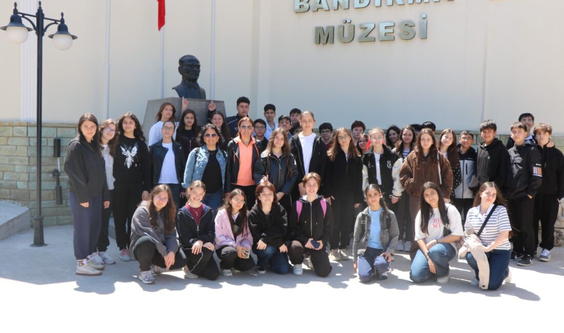 Bandırma Sanayici ve İş İnsanları Derneği geleceğin teminatı olan öğrencilerin