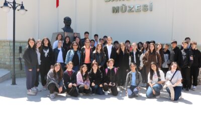 Bandırma Sanayici ve İş İnsanları Derneği geleceğin teminatı olan öğrencilerin