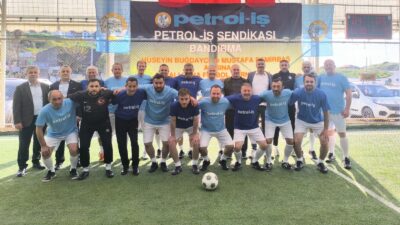 Hüseyin Buğdaycı ve Mustafa Demirbaş anısında düzenlenen geleneksel halı saha