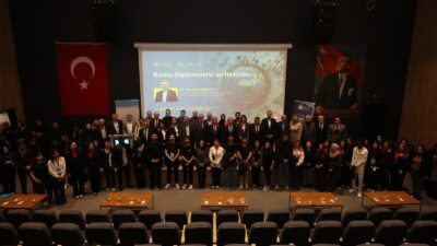 İletişim Fakültesi tarafından düzenlenen “Kamu Diplomasisi ve İletişim” konulu konferans,
