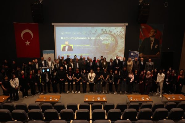 BANÜ’de Kamu Diplomasisi ve İletişim Konferansı