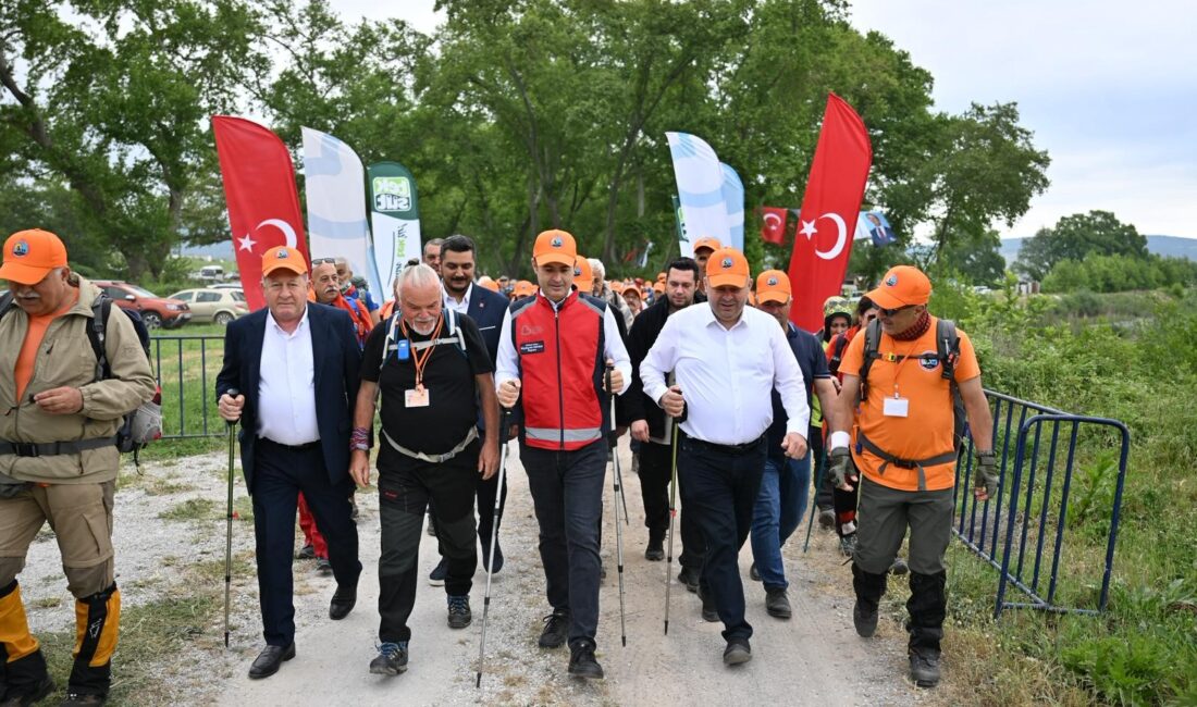 &nbsp; Balıkesir Büyükşehir Belediye Başkanı Ahmet Akın, Gönen ilçesine bağlı