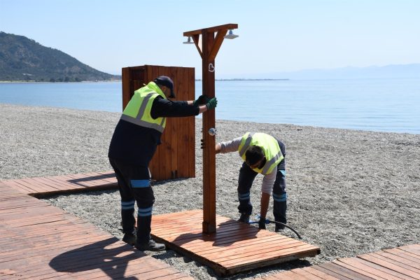 Büyükşehir sahilleri yaza hazırlıyor