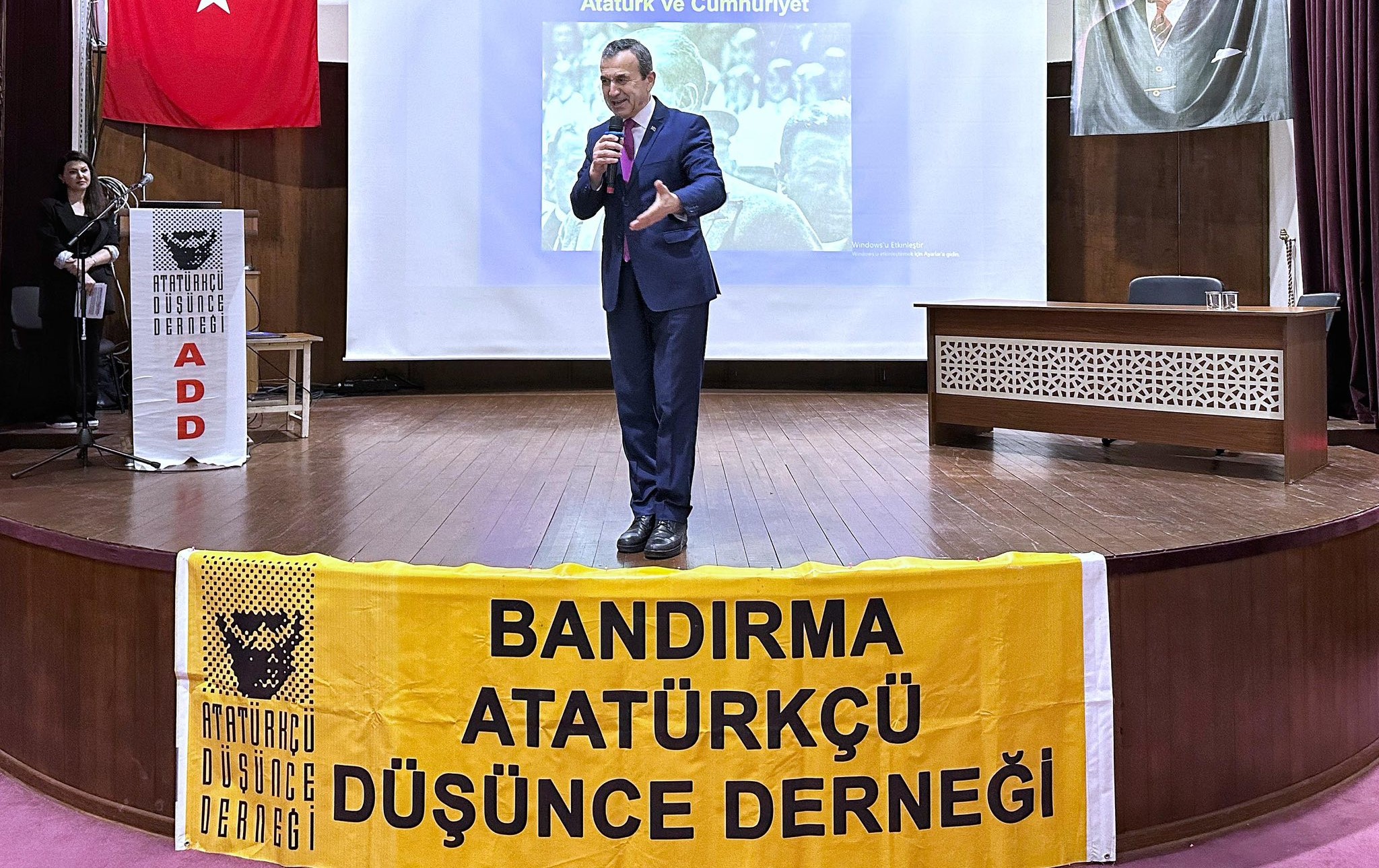Atatürk ve Cumhuriyet Paneli