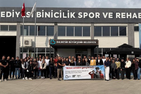 Büyükşehir’in Binicilik Merkezi’nde 19 Mayıs coşkusu
