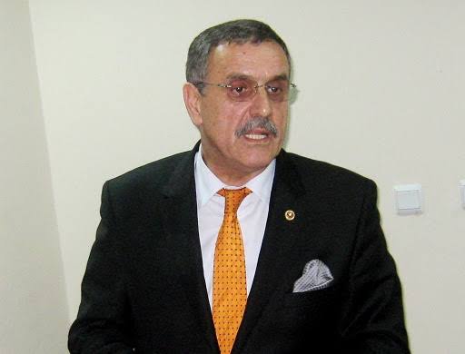 Bandırma siyasetinin son 40 yılına damgasını vuran Cemal Öztaylan rahatsızlanarak