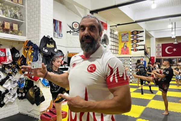 Bandırma’da Spor Salonunda Yeni Dönem: Taekwondo Eğitimleri Başladı
